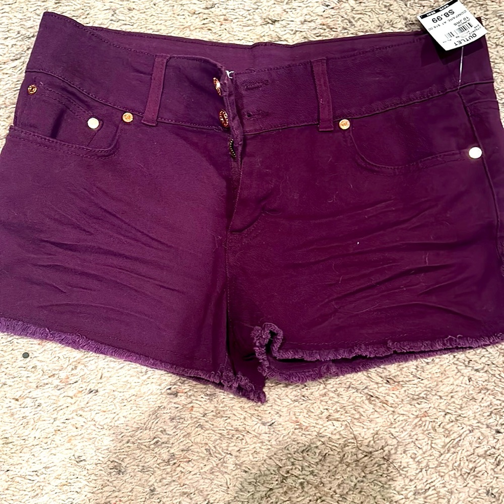 Shorts NWT